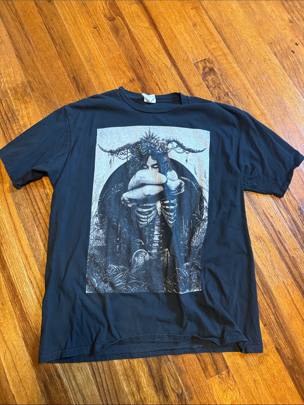 Black Graphic Men’s T-Shirt with Gothic Artwork